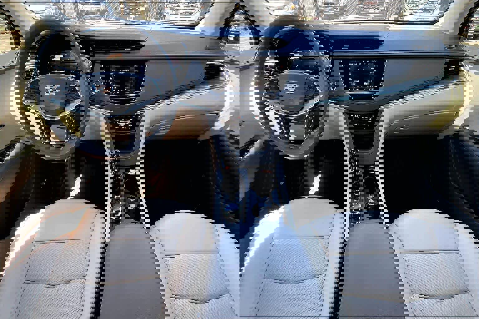 Used 2022 Cadillac XT5 Premium Luxury w/ LPO, Floor Liner Package image 15