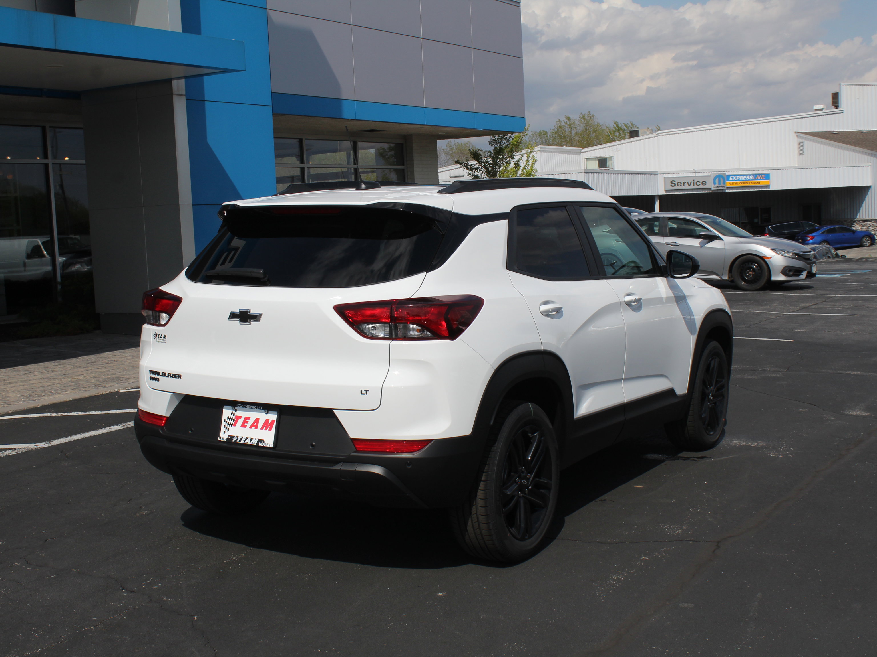 New 2026 Chevrolet TrailBlazer LT w/ Midnight Edition AWD/4WD image 4