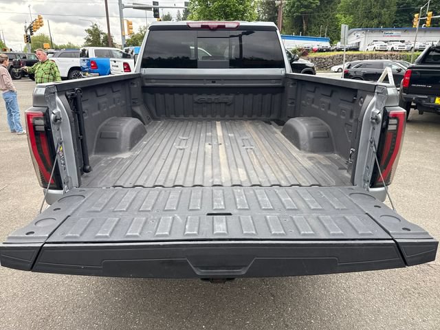 Used 2024 GMC Sierra 2500 AT4 w/ AT4 Premium Plus Package AWD/4WD image 12