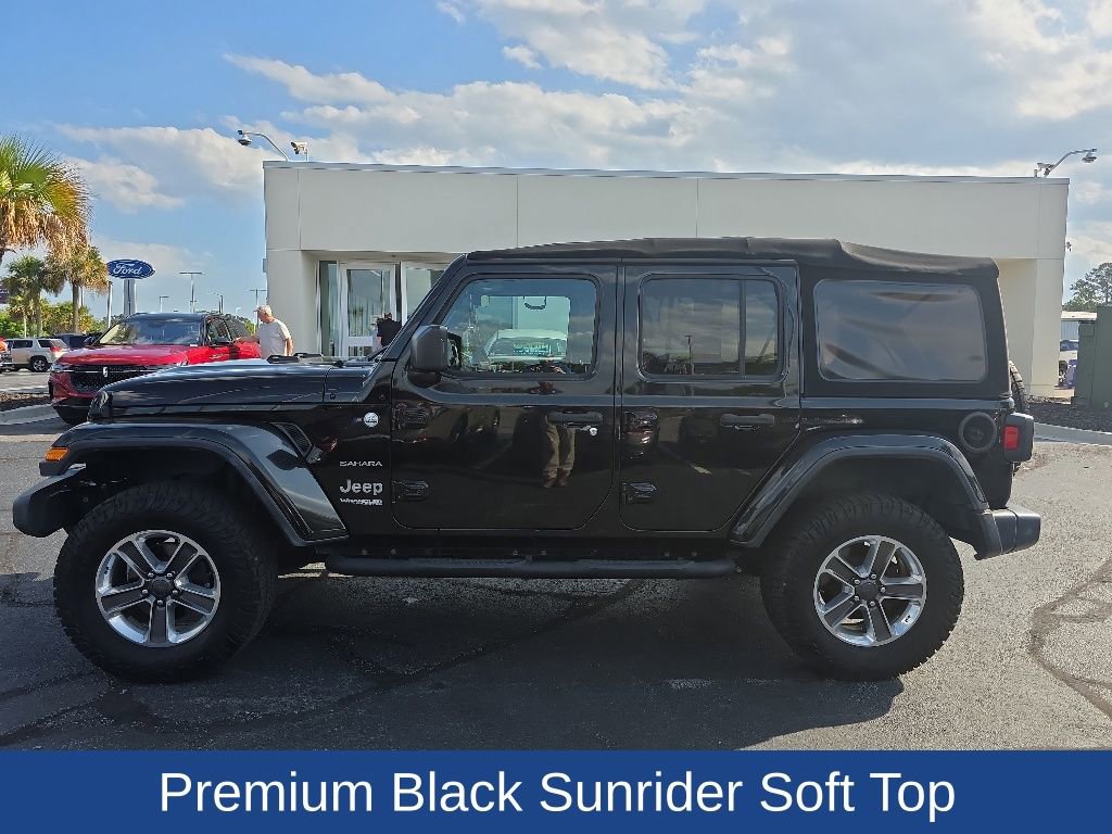 Used 2018 Jeep Wrangler Unlimited Sahara AWD/4WD image 5
