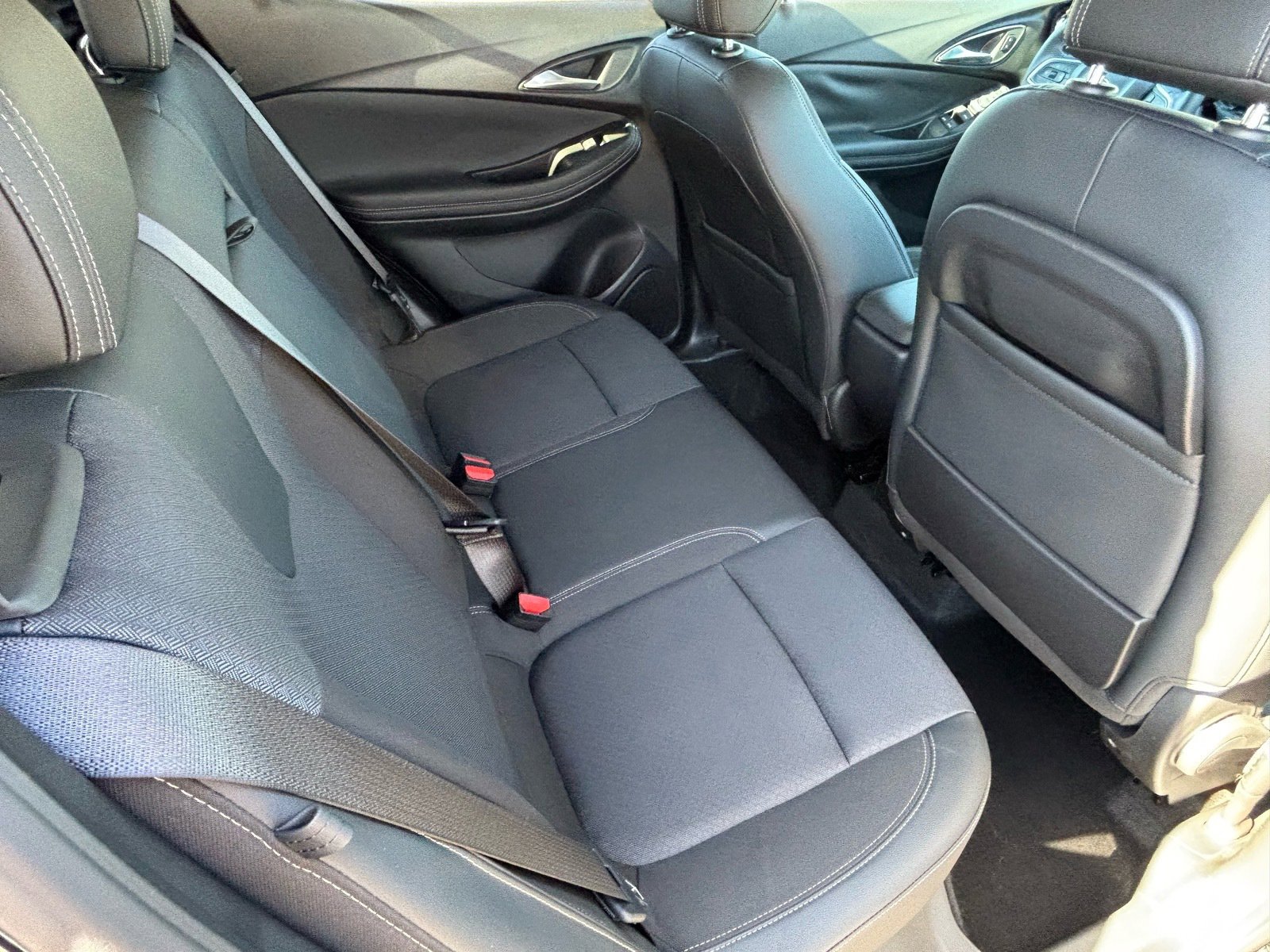 Used 2022 Buick Encore GX Select FWD image 27