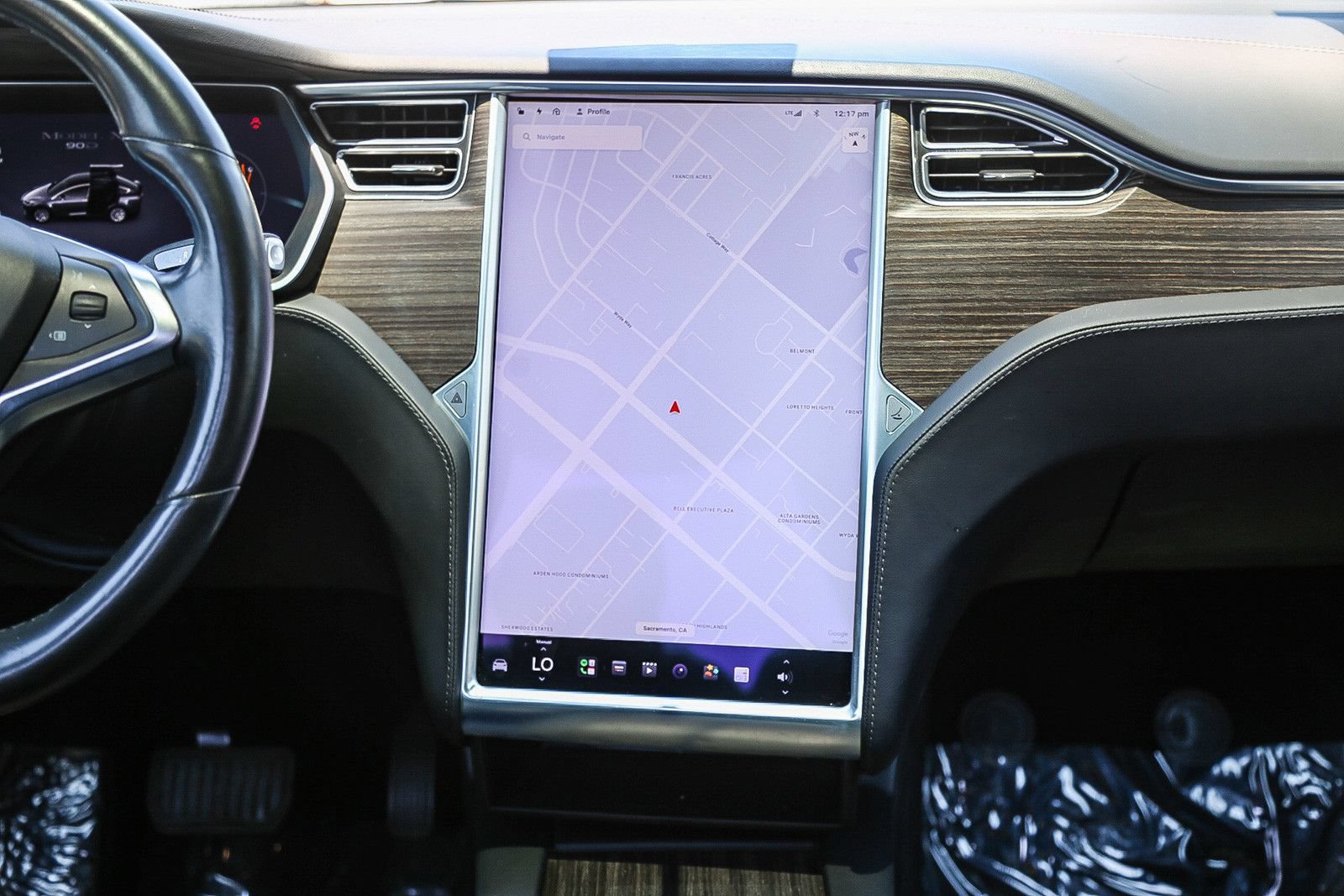 Used 2016 Tesla Model X 90D AWD/4WD image 11