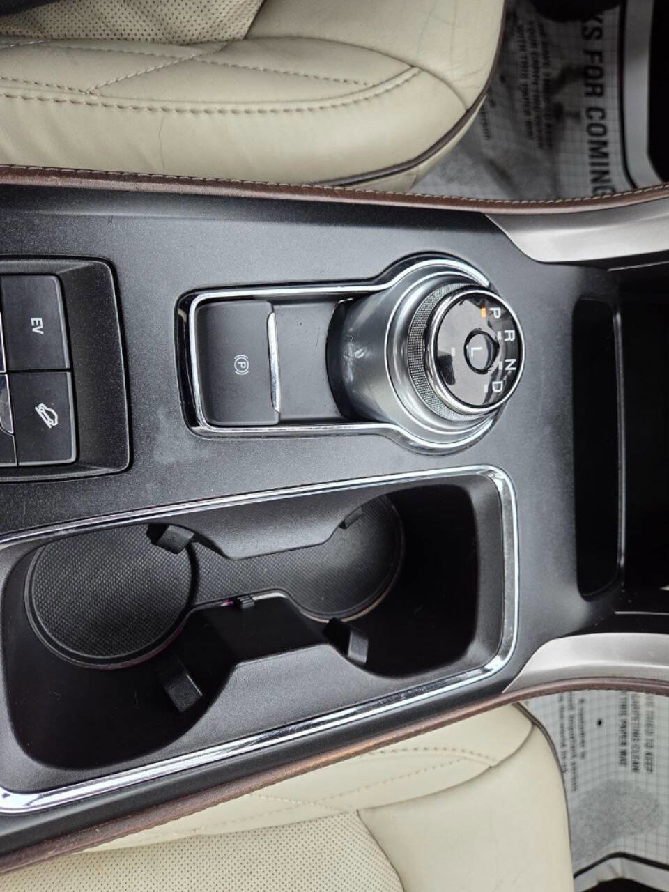 Used 2017 Ford Fusion Energi Platinum image 24