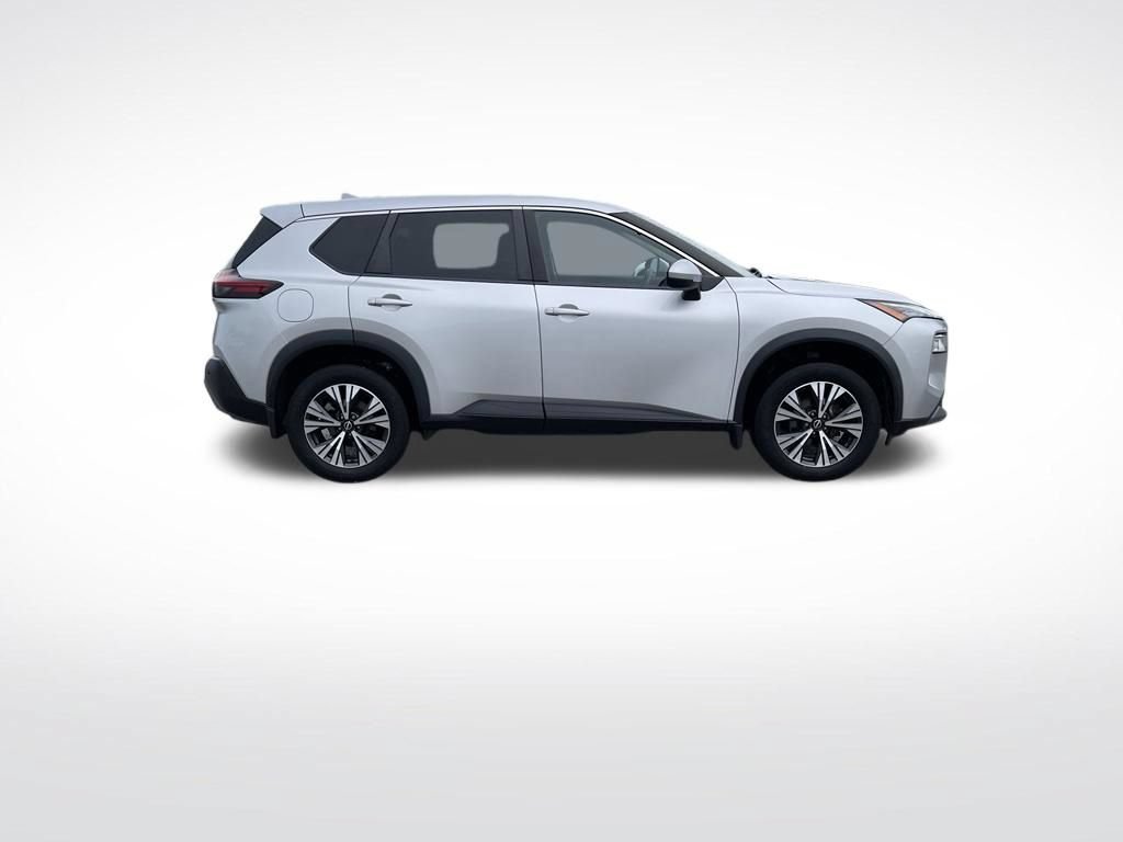 Used 2022 Nissan Rogue SV AWD/4WD image 6