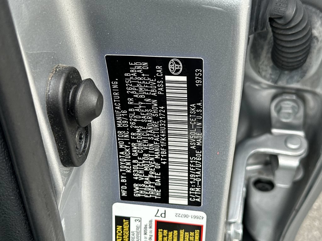Used 2017 Toyota Camry SE FWD image 28