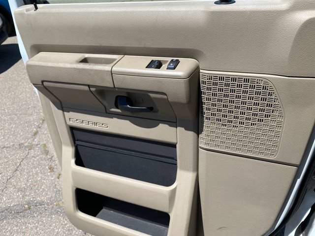 Used 2013 Ford E-350 and Econoline 350 XLT RWD image 18