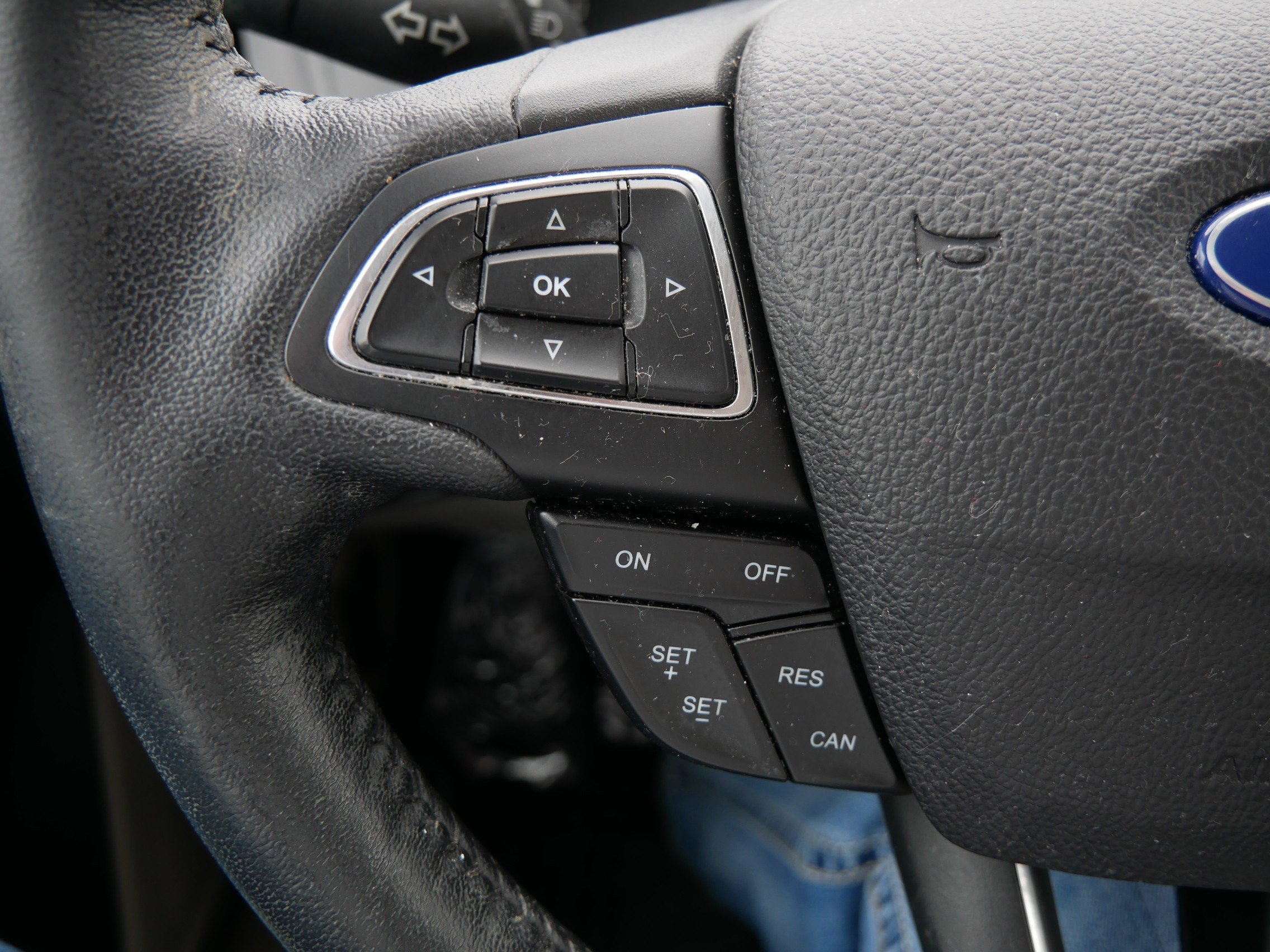 Used 2018 Ford Focus SE w/ Cold Weather Package image 28