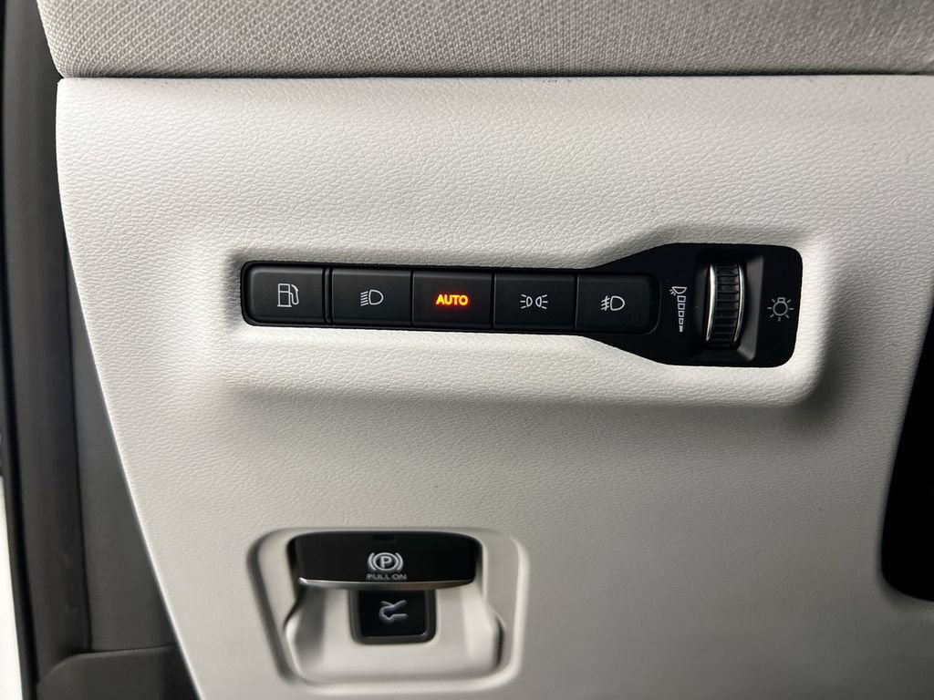 New 2026 Jeep Cherokee Laredo AWD/4WD image 18