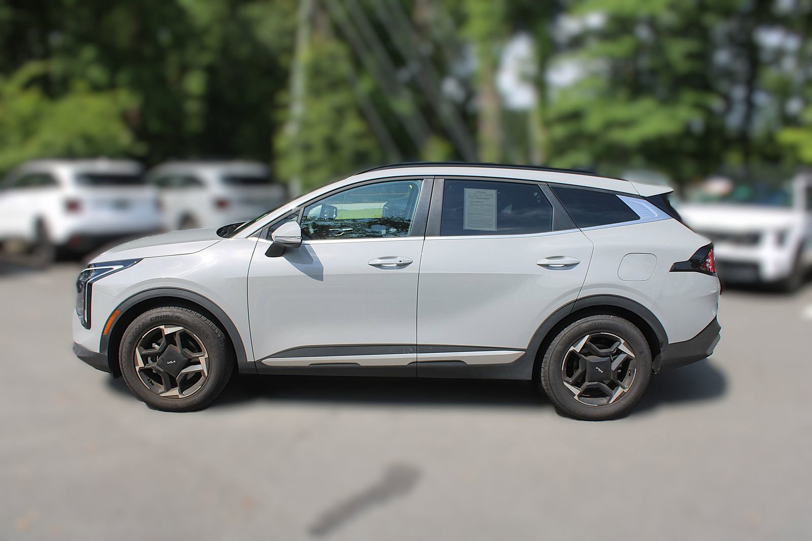 Certified 2026 Kia Sportage EX w/ EX Panorama Roof Package FWD image 5