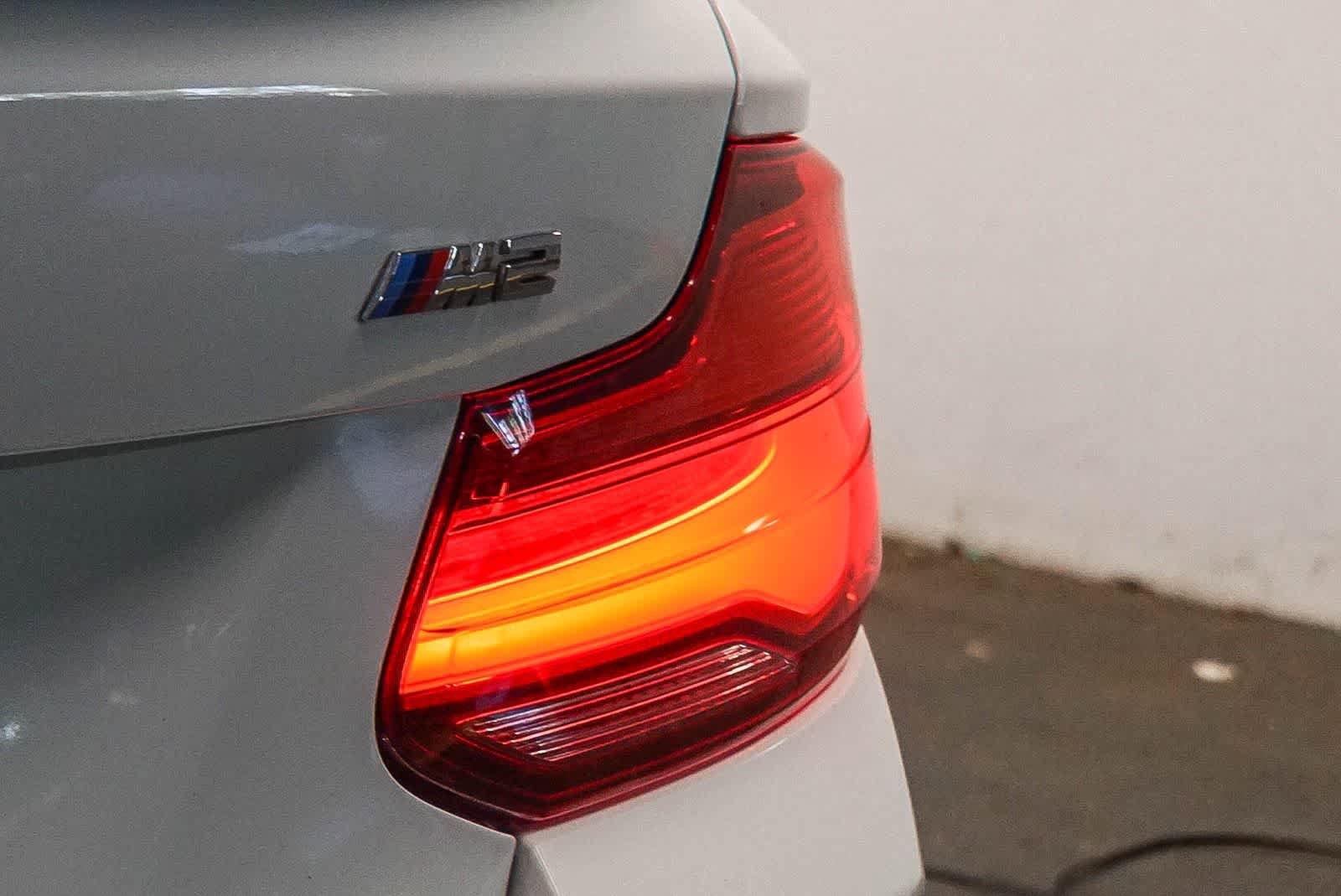Used 2018 BMW M2 RWD image 11