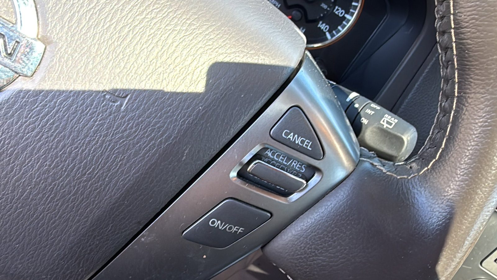 Used 2015 Nissan Armada Platinum w/ Platinum Reserve Package AWD/4WD image 11