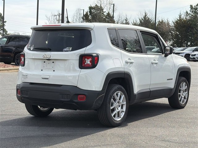 Used 2023 Jeep Renegade Latitude image 5
