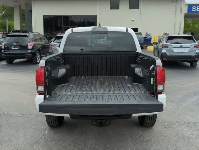 Used 2023 Toyota Tacoma SR5 w/ Technology Package AWD/4WD image 32