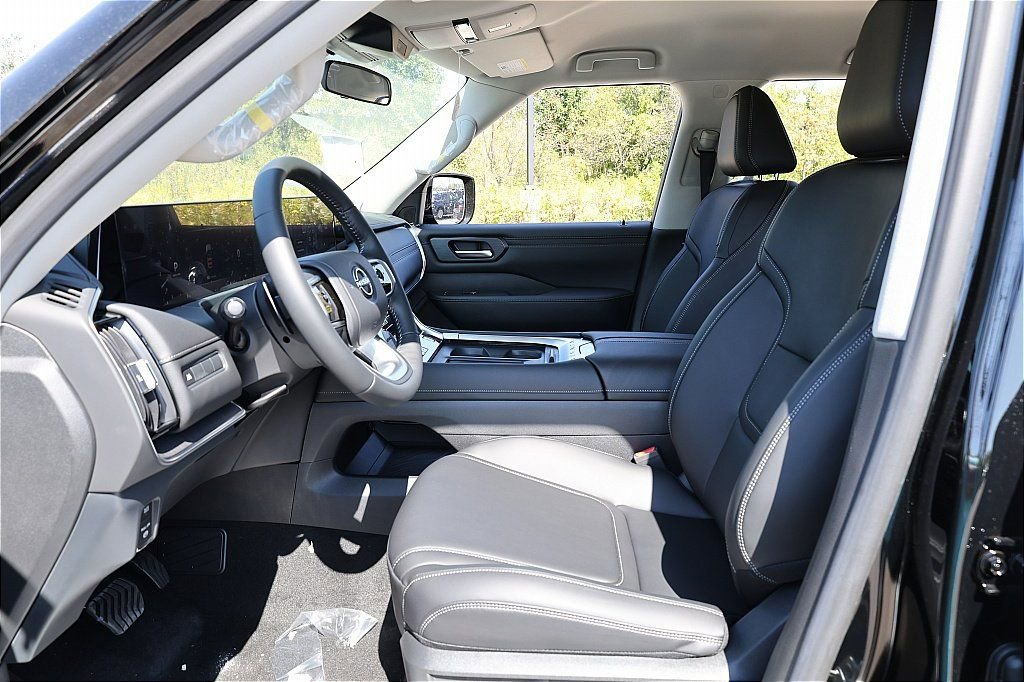 New 2026 Nissan Armada SV image 19