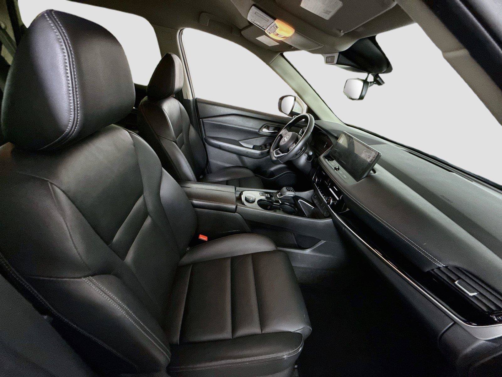 Used 2024 Nissan Rogue SL AWD/4WD image 21