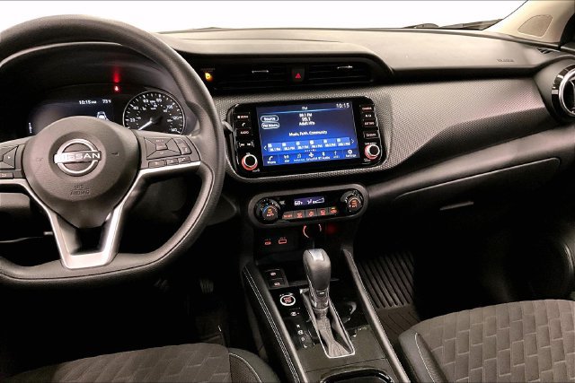 Used 2022 Nissan Kicks SV FWD image 7