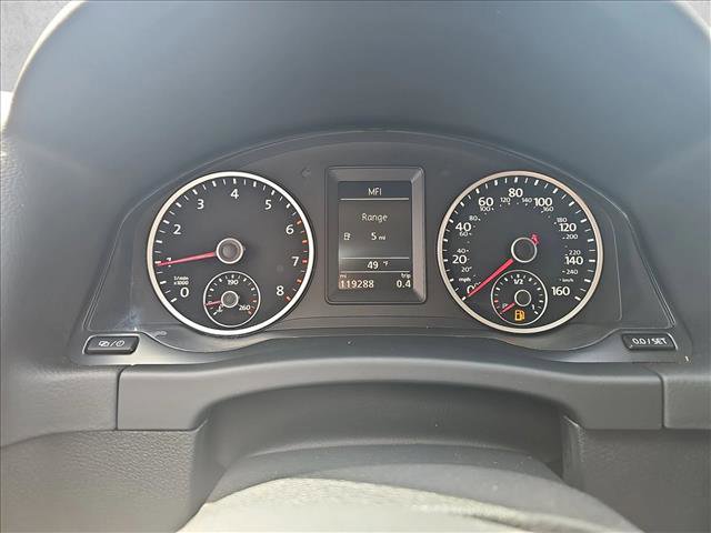 Used 2017 Volkswagen Tiguan S image 13