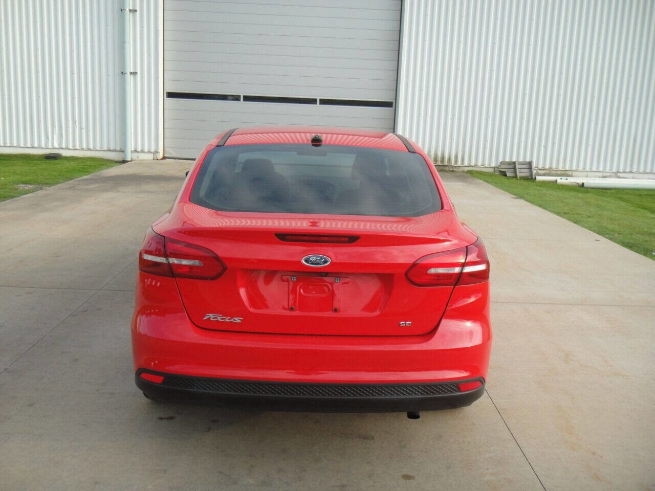 Used 2017 Ford Focus SE image 6