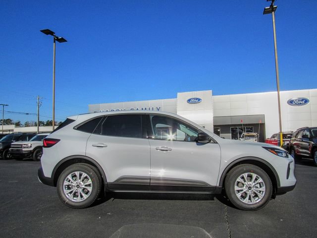 New 2026 Ford Escape Active w/ Tech Pack #1 FWD image 3