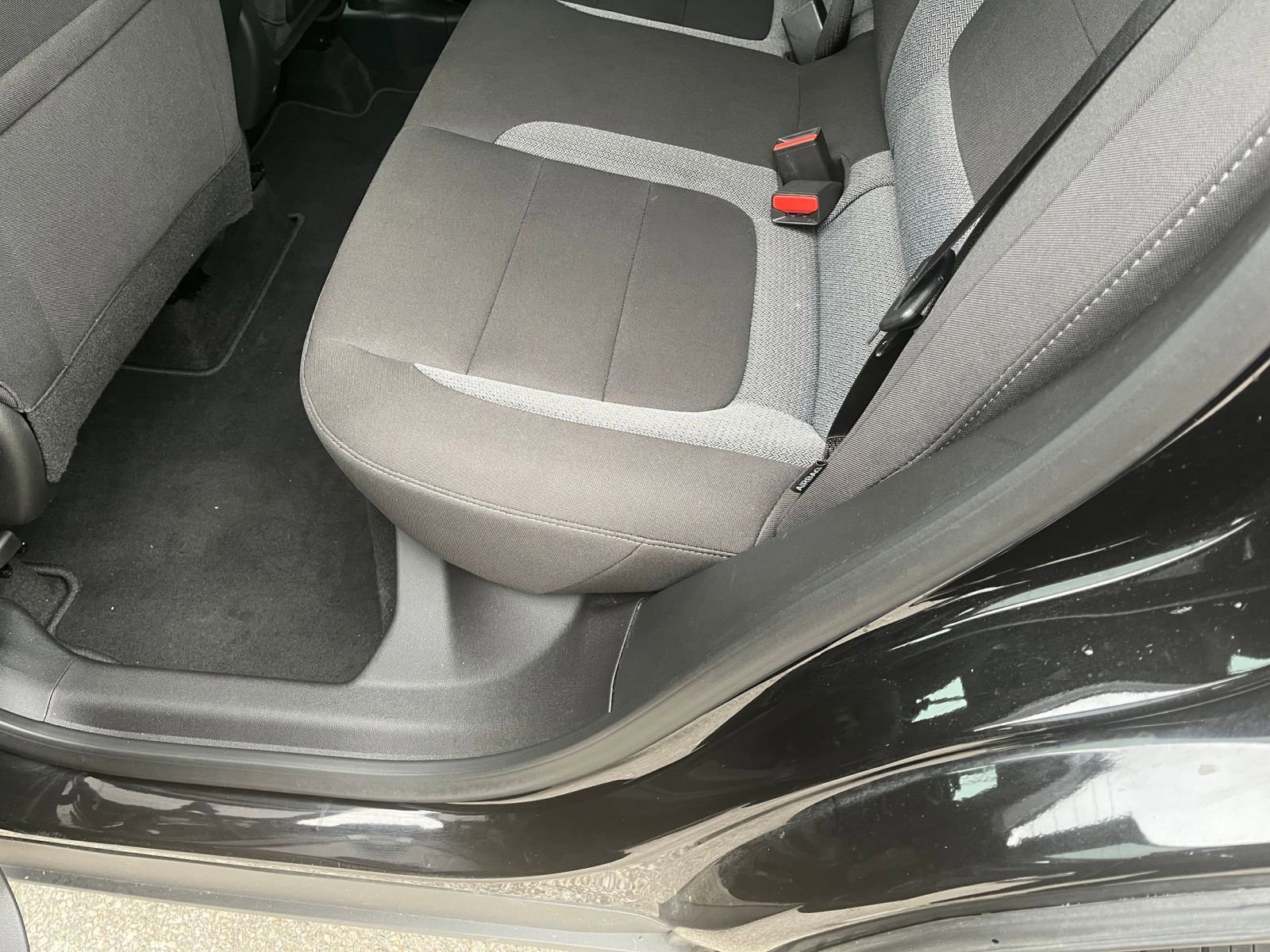 Used 2025 Chevrolet TrailBlazer LT FWD image 24