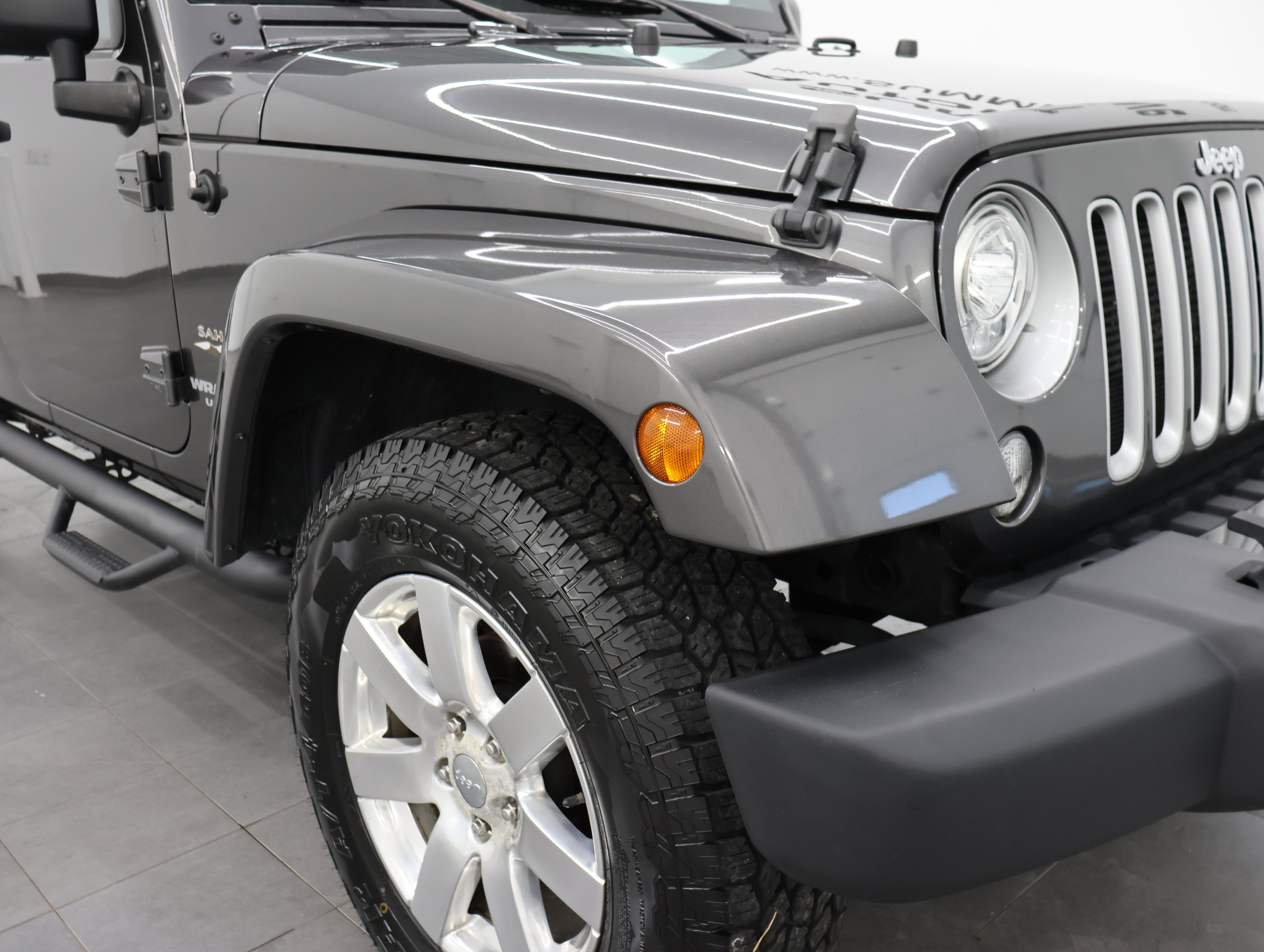 Used 2017 Jeep Wrangler Unlimited Sahara w/ Connectivity Group AWD/4WD image 22