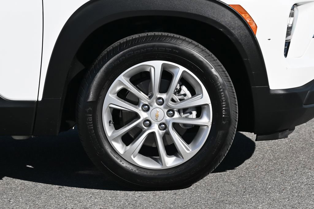 Used 2024 Chevrolet TrailBlazer LS image 11