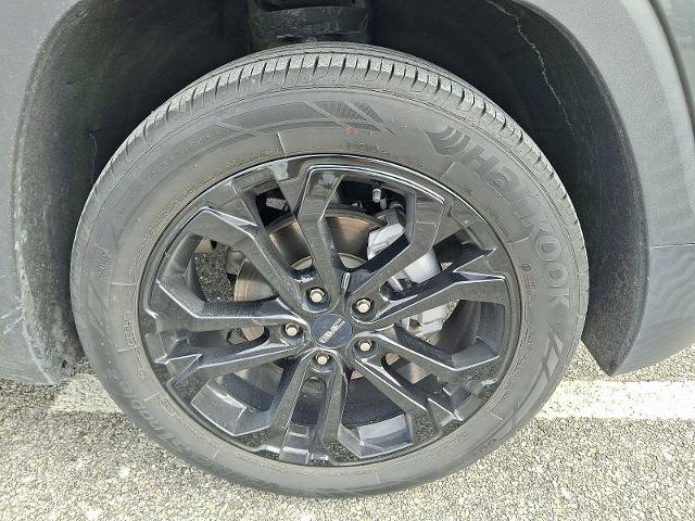 Certified 2020 GMC Terrain SLE w/ Driver Convenience Package image 8