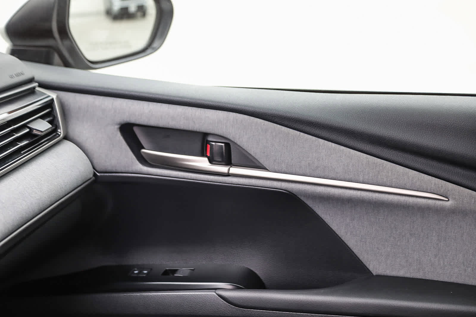 Certified 2025 Toyota Camry LE w/ Convenience Package image 20