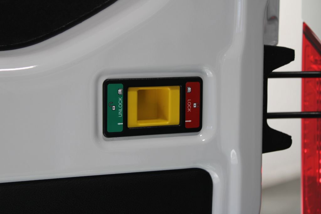 New 2026 Ford Transit 250 148 Medium Roof w/ Load Area Protection Package image 16