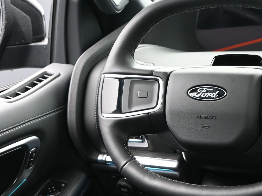 New 2026 Ford Expedition Platinum w/ Stealth Performance Package image 31