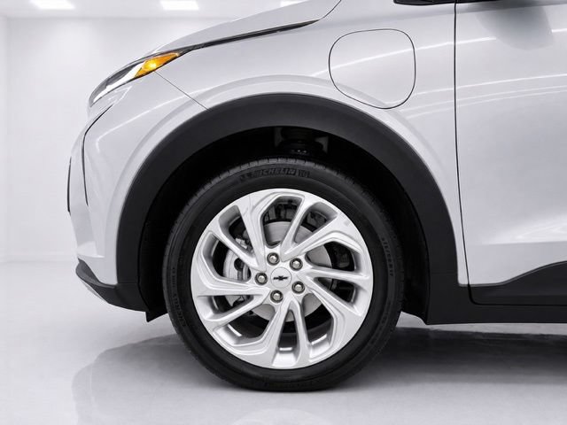 Used 2023 Chevrolet Bolt EUV LT w/ Driver Confidence Package FWD image 8