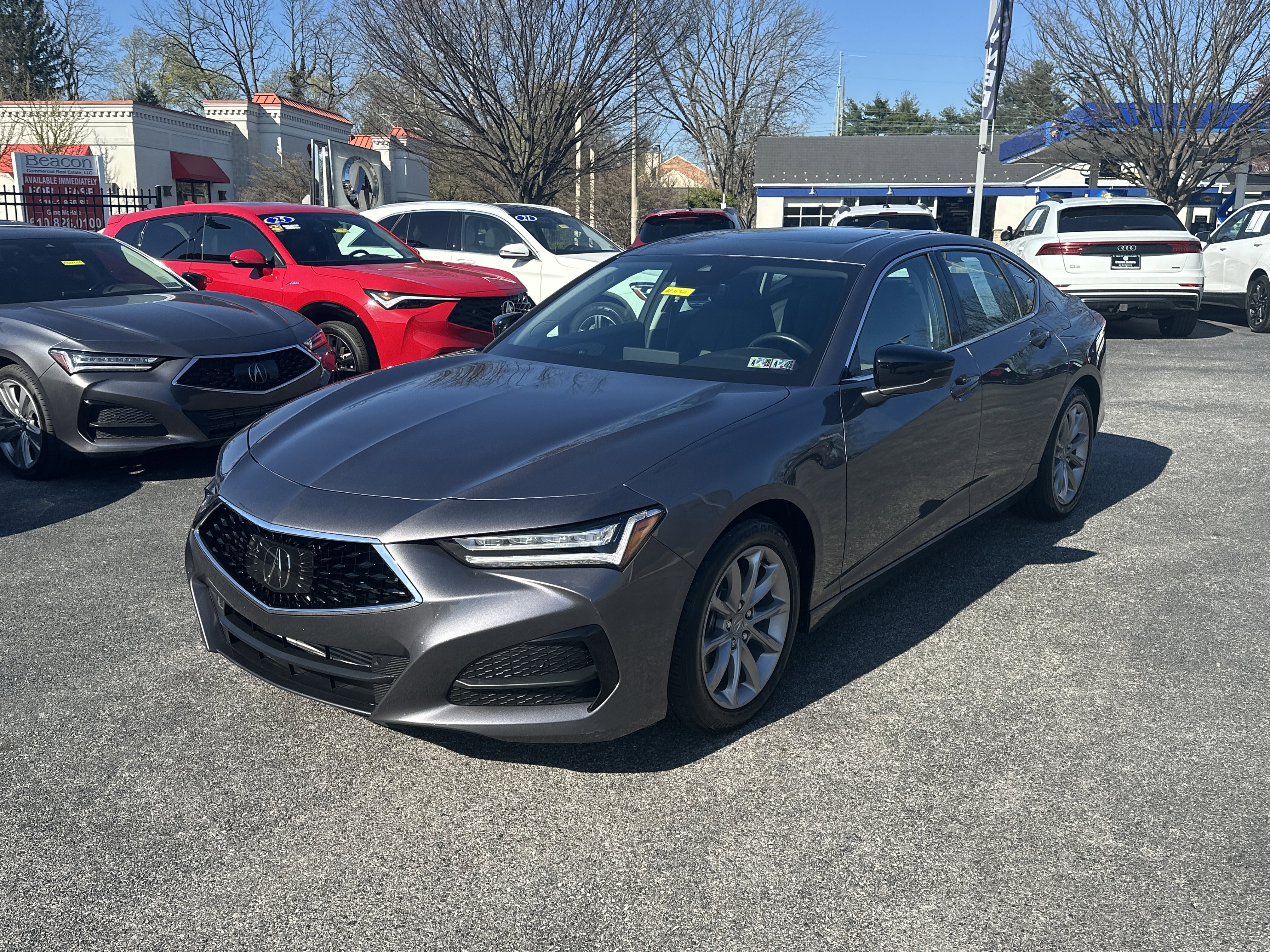 Used 2023 Acura TLX image 2