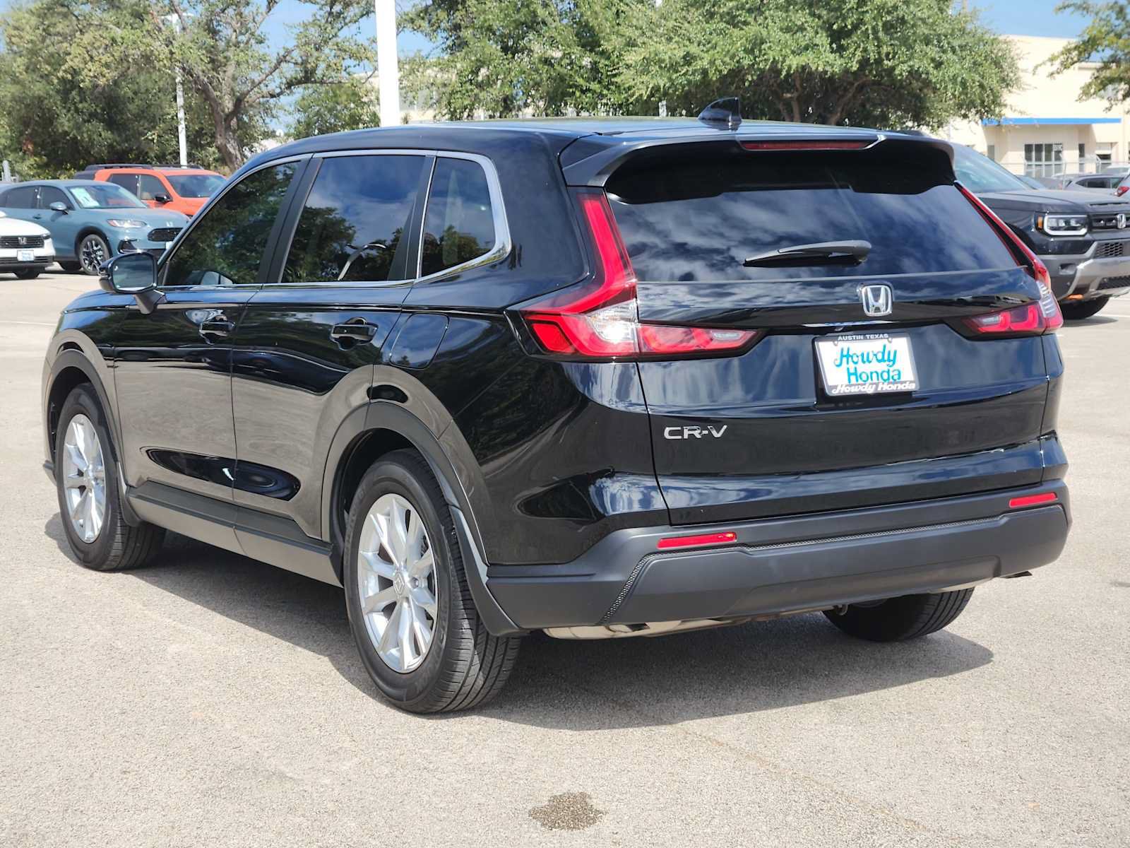Used 2025 Honda CR-V EX image 6