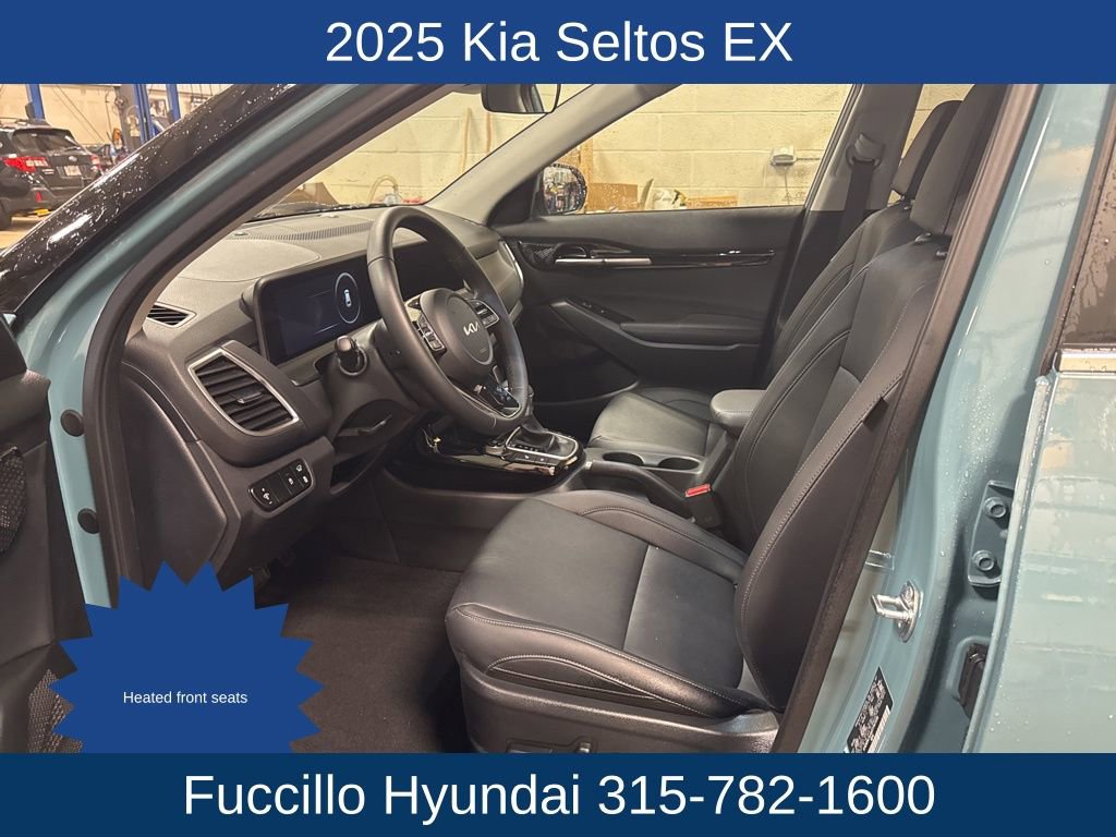 Used 2025 Kia Seltos EX image 8
