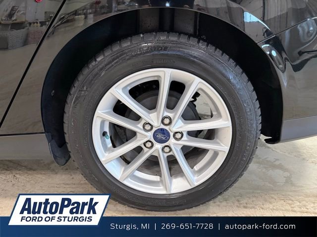 Used 2018 Ford Focus SE image 1