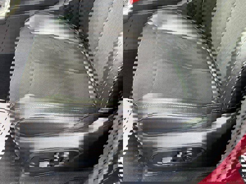 Used 2023 Jeep Grand Cherokee L Laredo AWD/4WD image 24