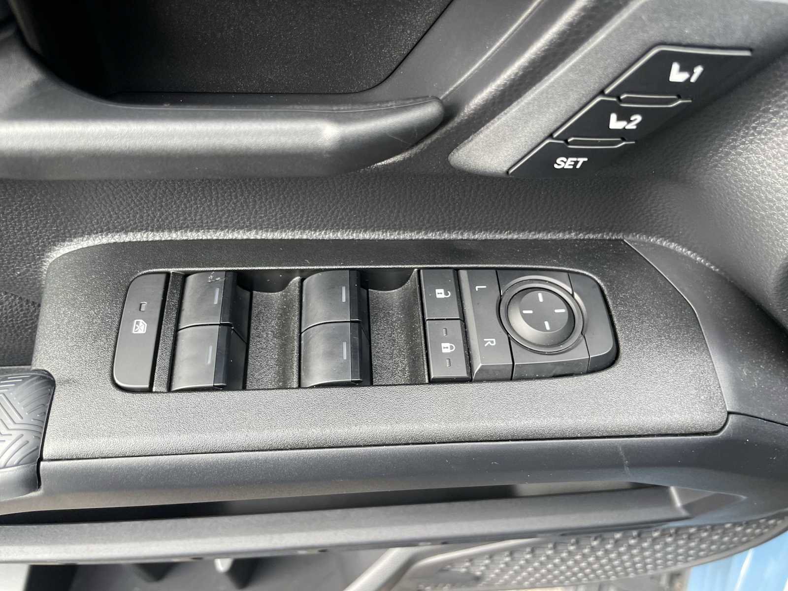 Used 2025 Toyota 4Runner TRD Off-Road Premium image 13