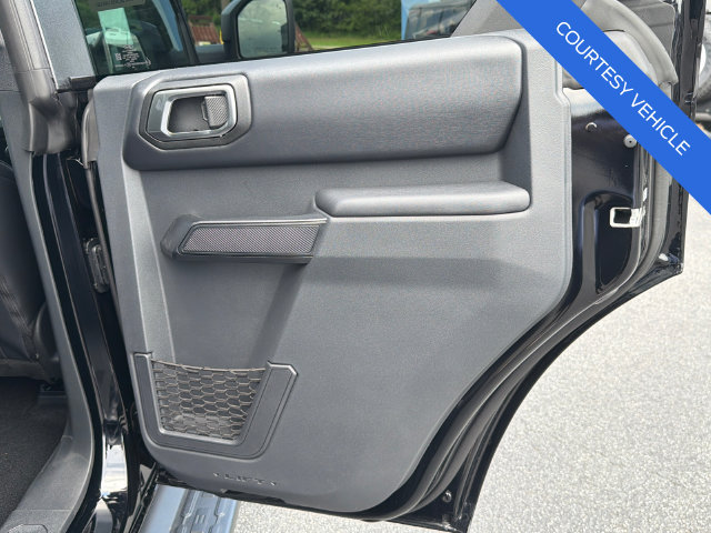 New 2026 Ford Bronco Outer Banks w/ Sasquatch Package AWD/4WD image 16