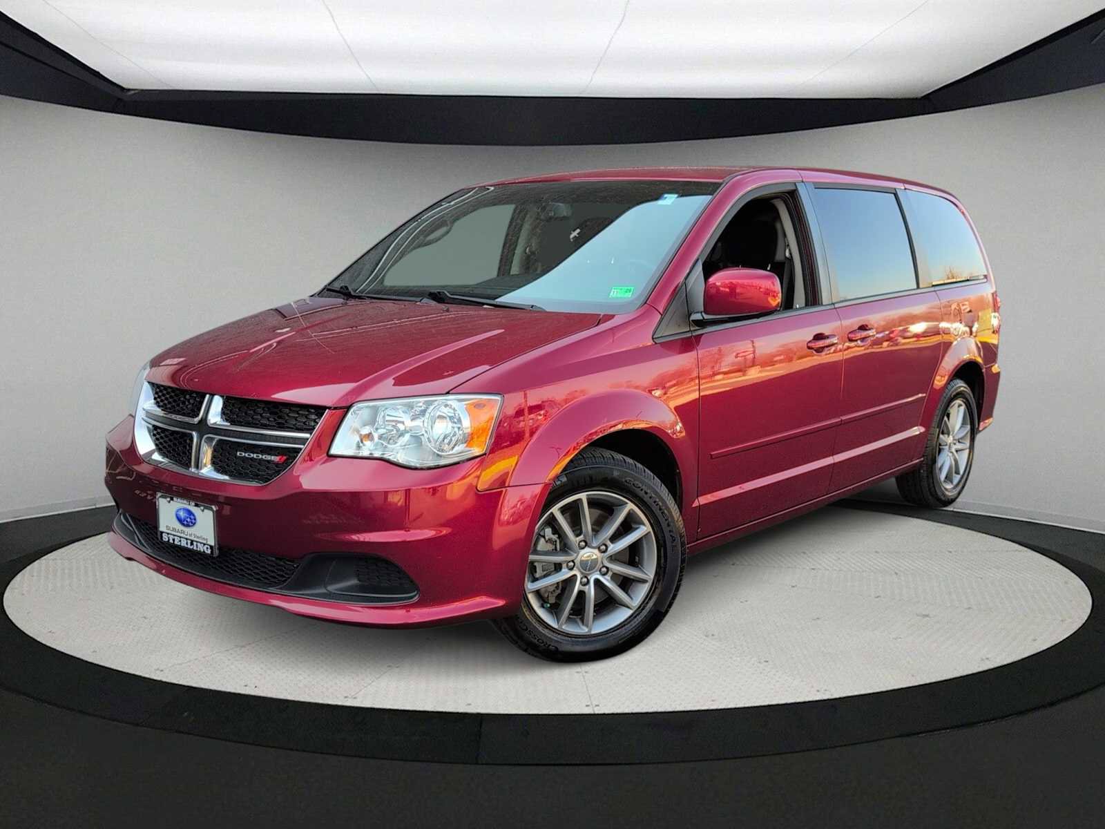 Used 2015 Dodge Grand Caravan SE image 1
