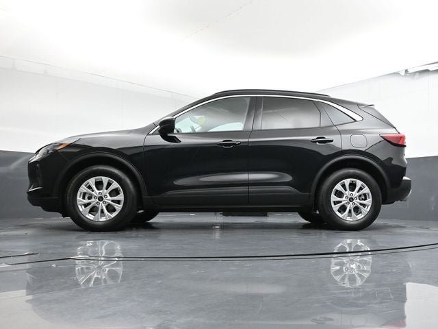 Used 2023 Ford Escape Active AWD/4WD image 30