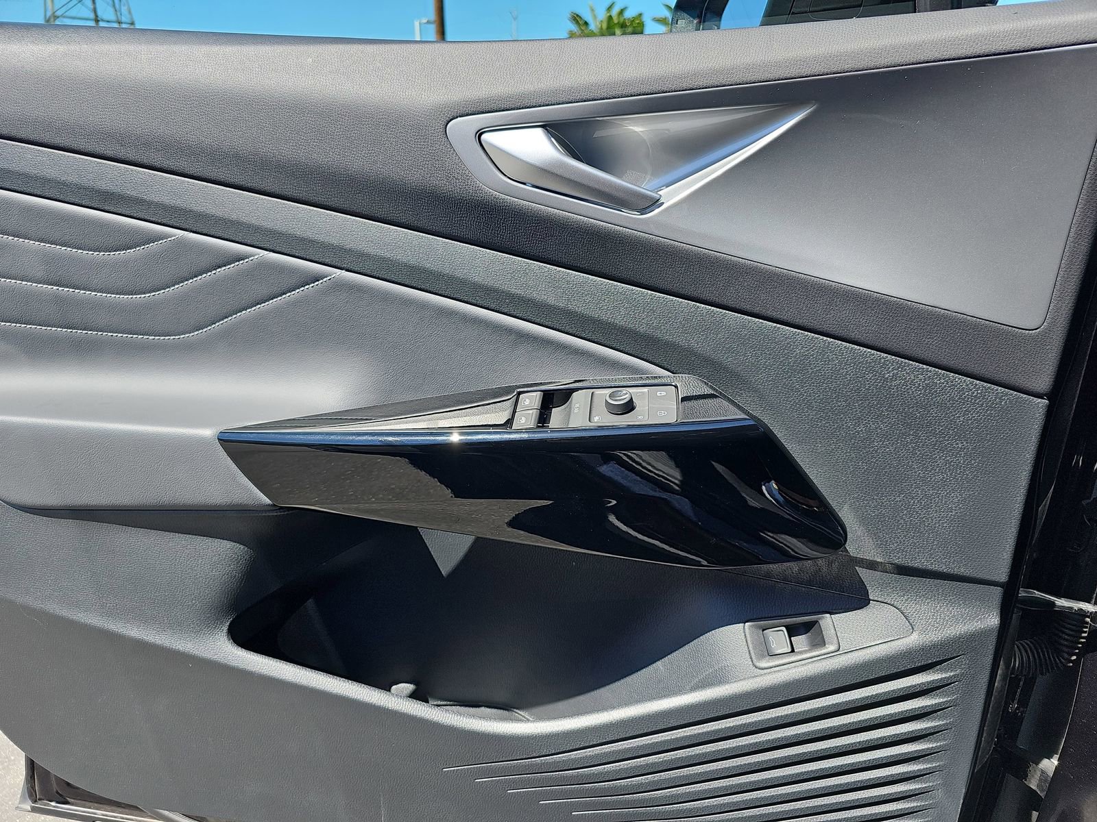 Certified 2023 Volkswagen ID.4 Pro S image 27