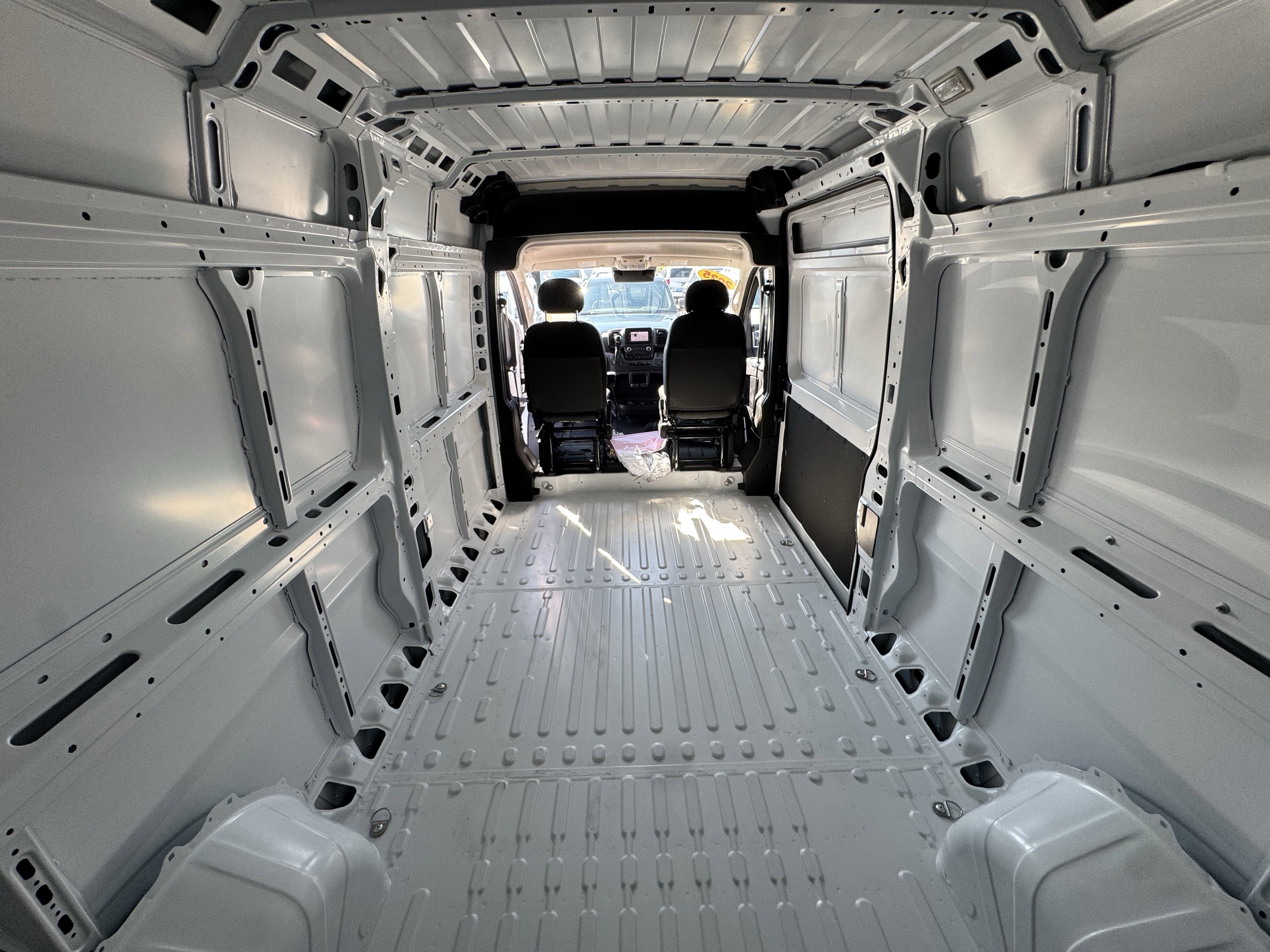 Used 2025 RAM ProMaster 2500 image 6