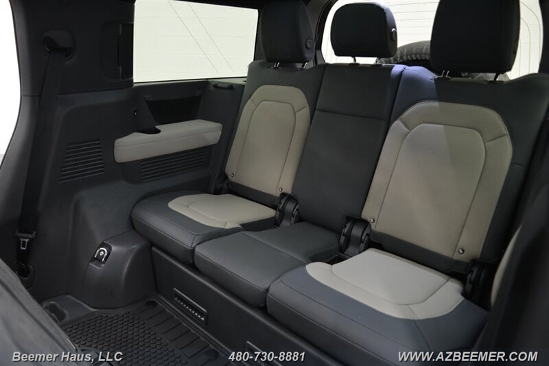 Used 2023 Land Rover Defender 130 X AWD/4WD image 24