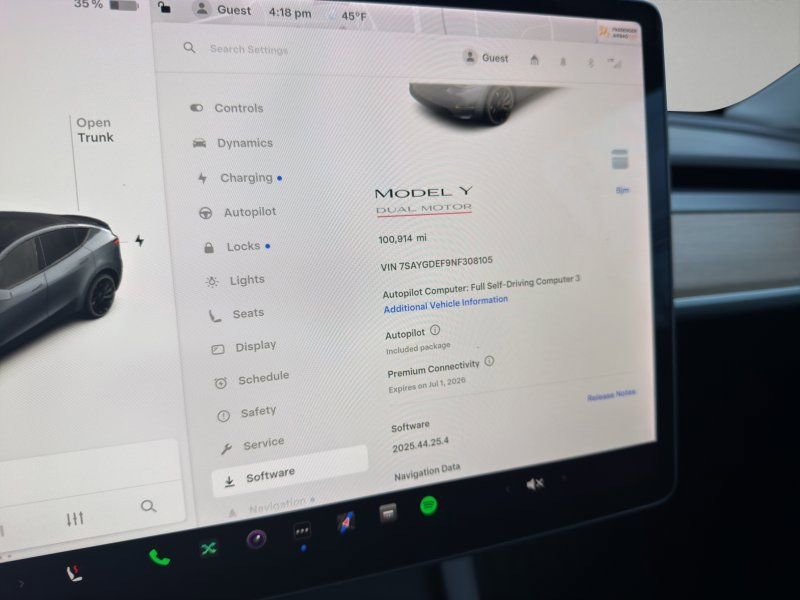 Used 2022 Tesla Model Y Performance image 15