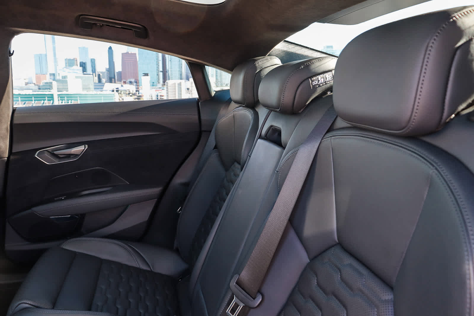 Used 2025 Audi RS e-tron GT performance w/ 21" Wheel Package image 24