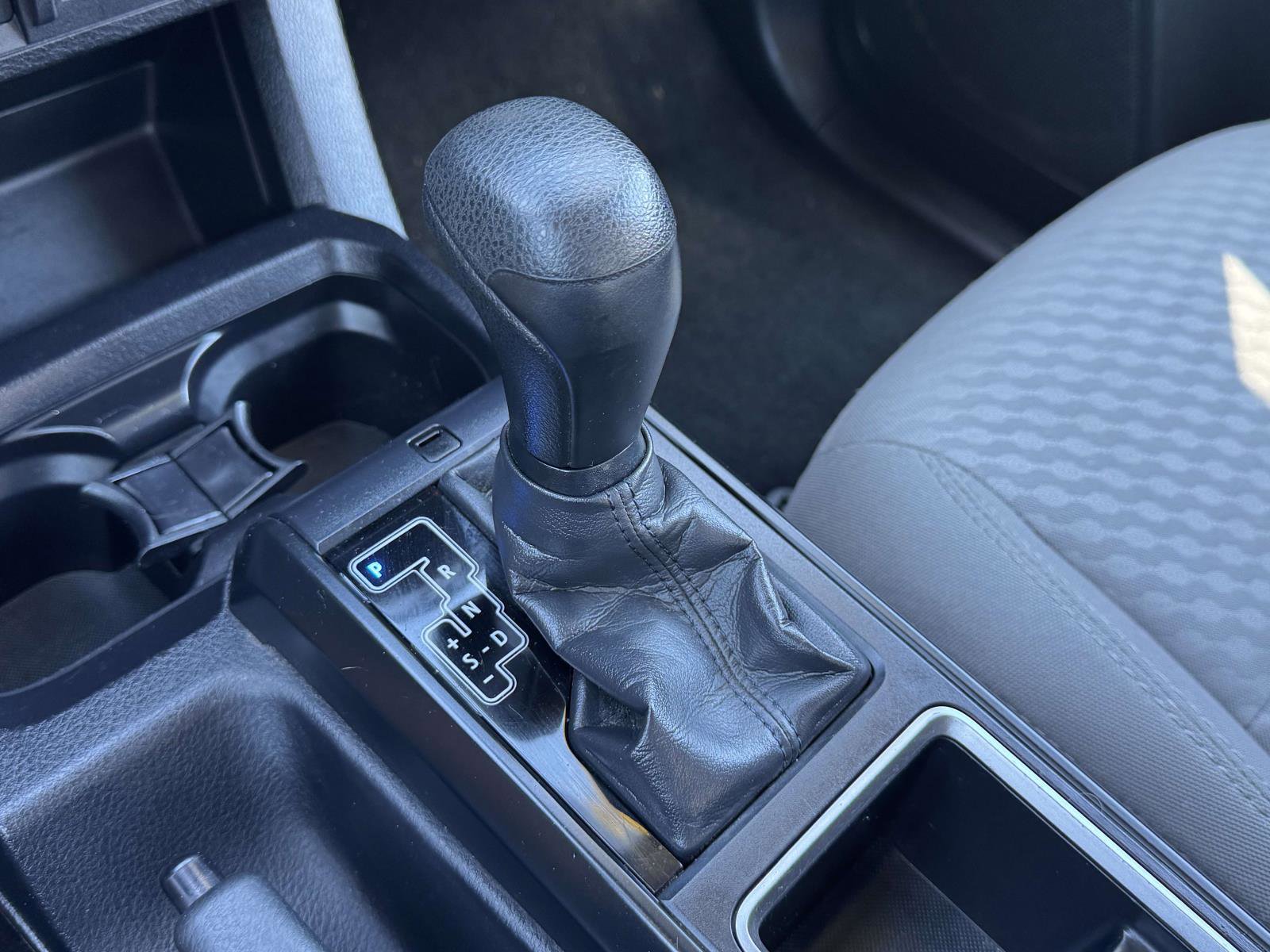 Certified 2022 Toyota Tacoma SR image 29