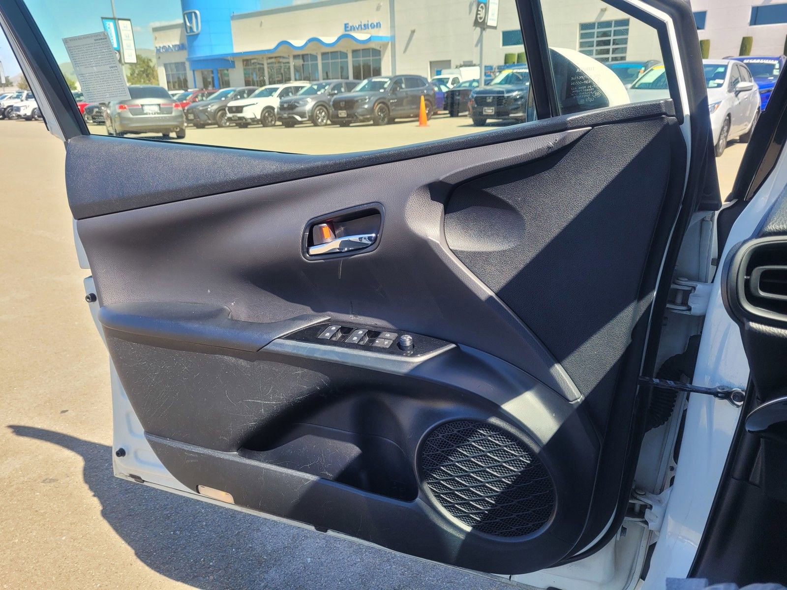 Used 2018 Toyota Prius Two w/ Prius Two Safety Plus Package FWD image 21