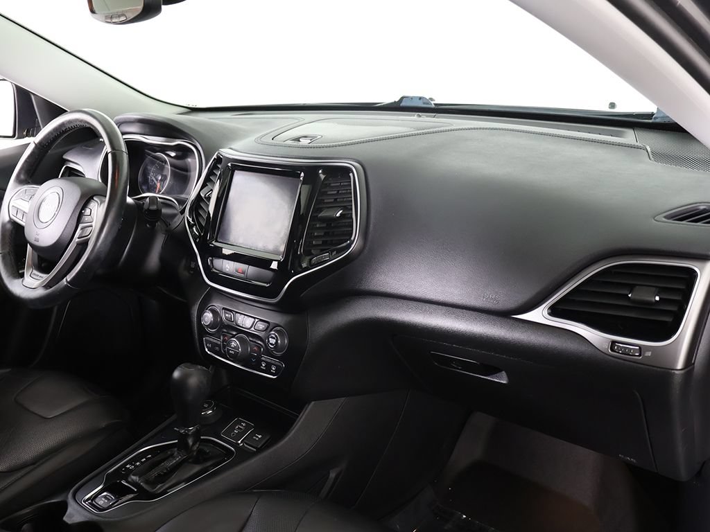 Used 2019 Jeep Cherokee Limited AWD/4WD image 29