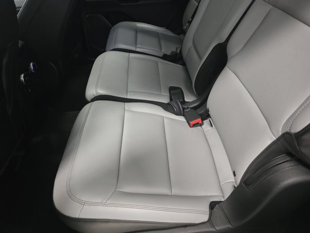 Used 2021 Ford Explorer XLT w/ Equipment Group 202A RWD image 14
