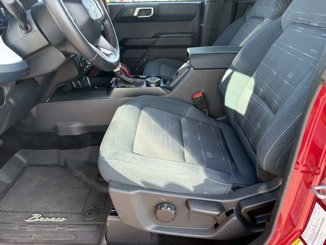 Used 2025 Ford Bronco Heritage Edition AWD/4WD image 15